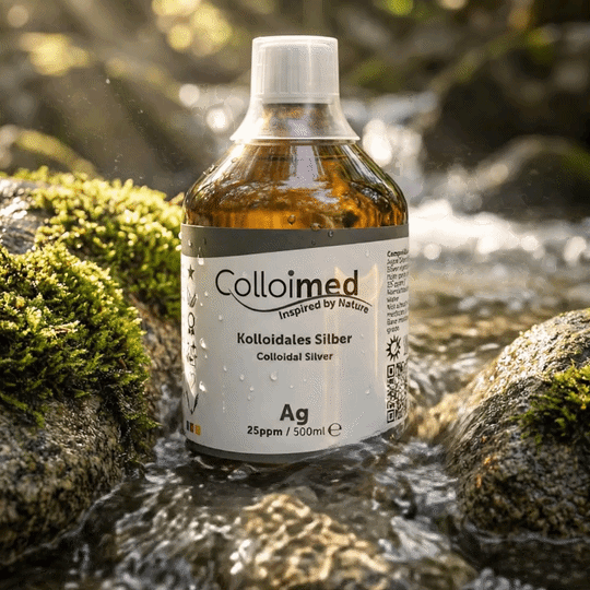 Kolloidales Silber 25 ppm im Reinstwasser | Colloimed Kolloidales Silber 25 ppm von Colloimed in klarer Wasser- und Naturinszenierung