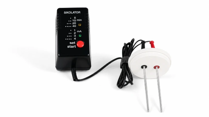 Weiterentwickelter Kolloidgenerator mit Elektrodenhalter und Silberelektroden